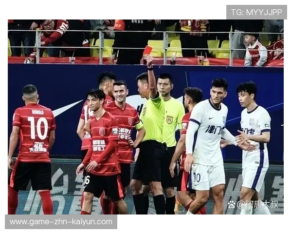 中超裁判争议判罚引热议,中超裁判又出争议判罚